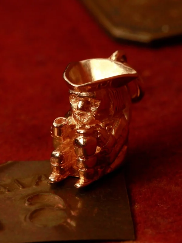 William May Vintage 1963 9ct Yellow Gold Toby Jug Charm