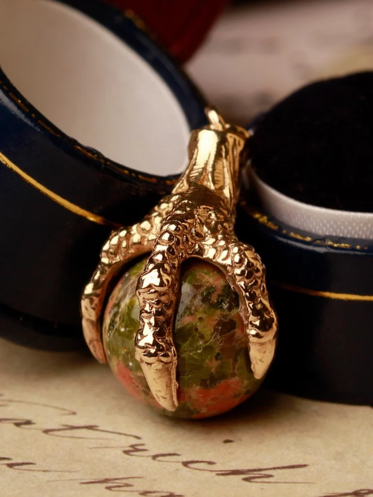 William May Vintage 1965 9ct Yellow Gold Claw & Ball Charm