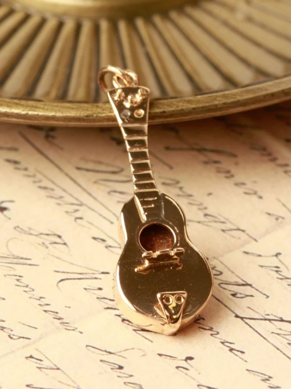 William May Vintage 1965 9ct Yellow Gold Guitar Charm