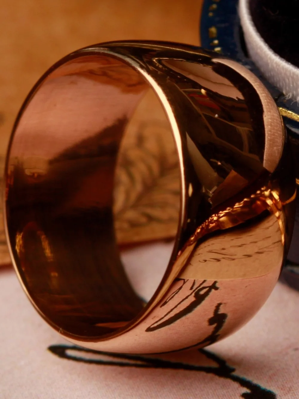William May Vintage 1966 22ct Gold 8mm Wedding Ring
