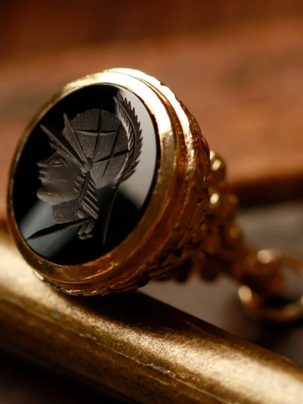 William May Vintage 1967 9ct Yellow Gold Onyx Centurian Fob