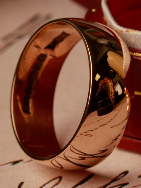William May Vintage 1968 9ct Gold 7mm Wedding Ring