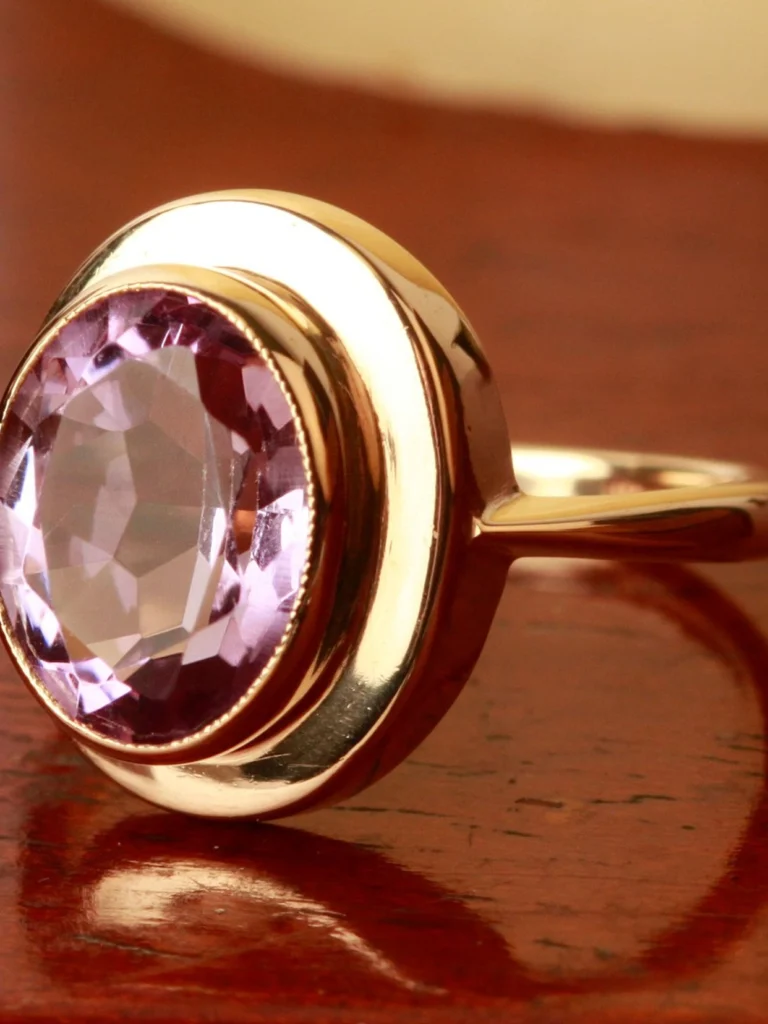 William May Vintage 1969 9ct Gold Oval Amethyst Solitaire Ring
