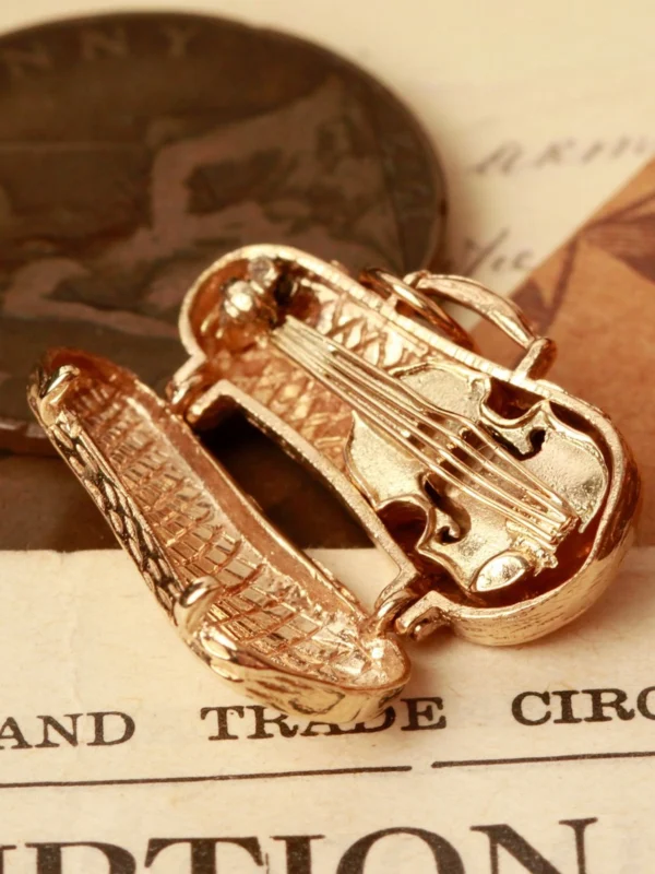 William May Vintage 1973 9ct Gold Opening Violin Case Charm