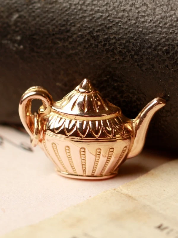 William May Vintage 1973 9ct Yellow Gold Hollow Teapot Charm