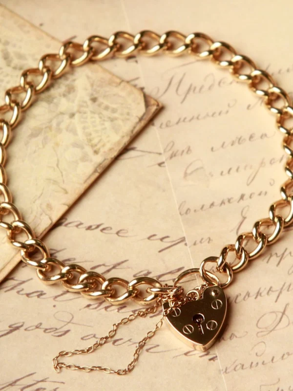 William May Vintage 1976 9ct Gold Curb Link Padlock Bracelet