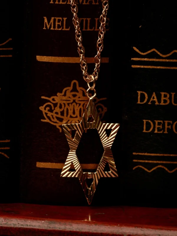 William May Vintage 1977 9ct Gold Star of David Pendant Necklace