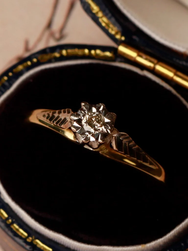 William May Vintage 1978 18ct Gold Diamond Solitaire Ring