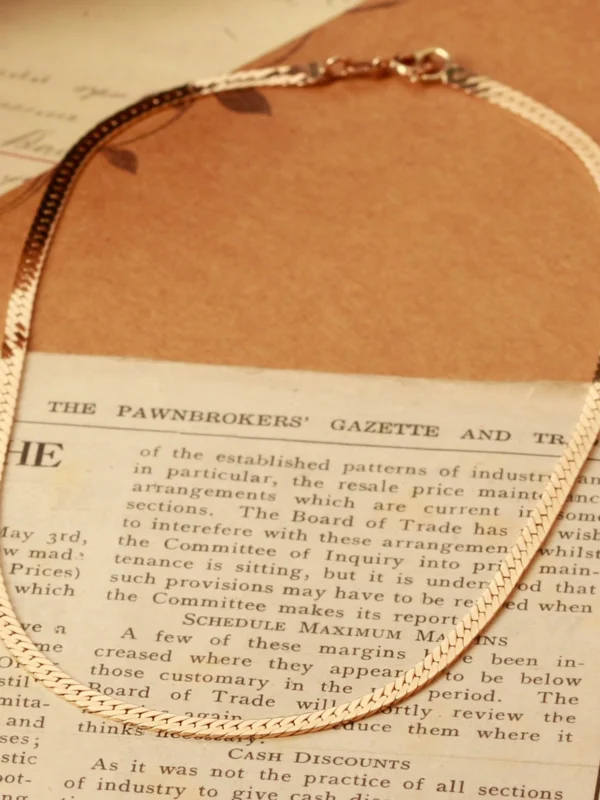 William May Vintage 1981 9ct Yellow Gold 14" Herringbone Necklet