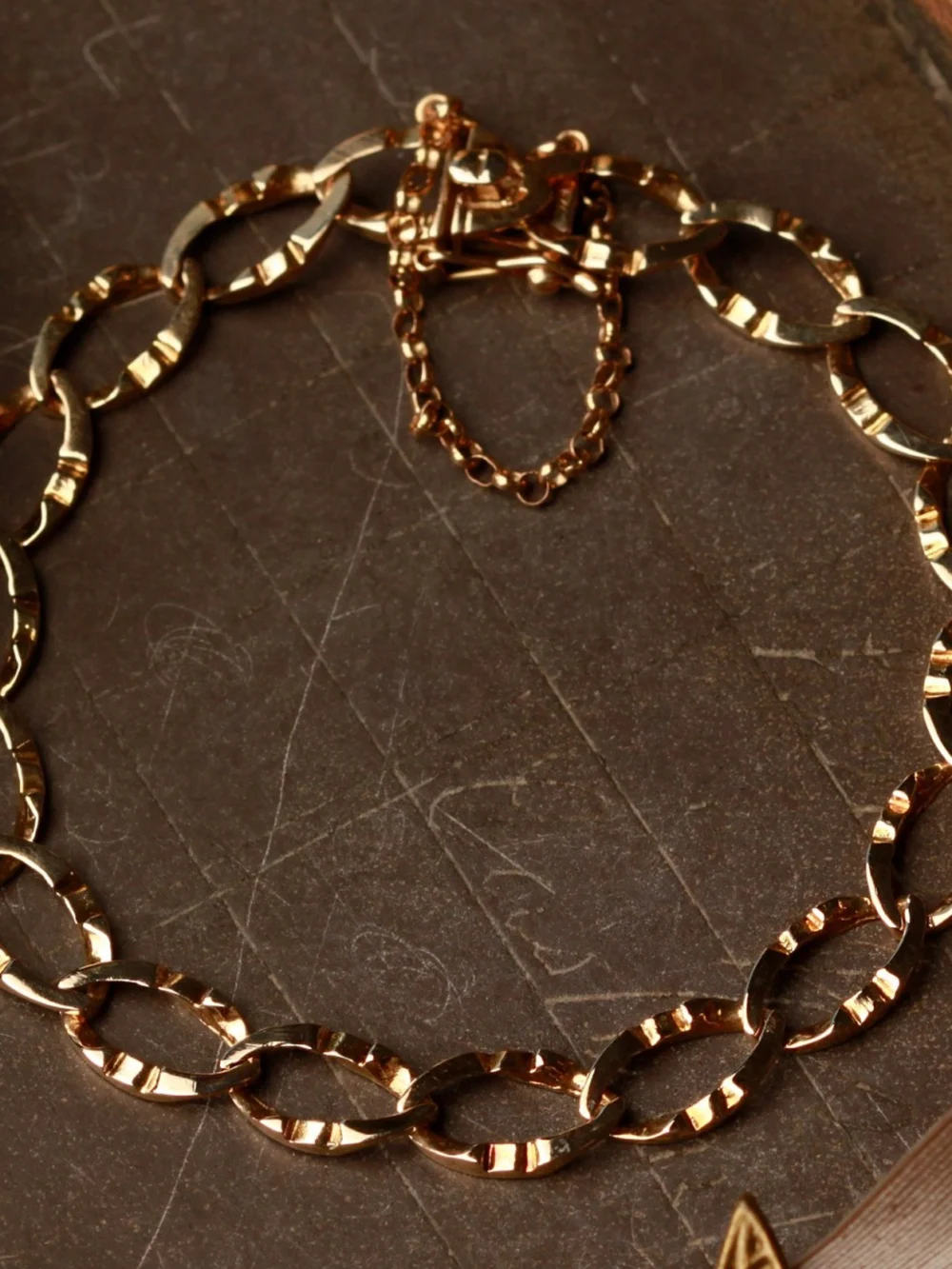 William May Vintage 1986 9ct Gold Curb Bracelet & Safety Chain