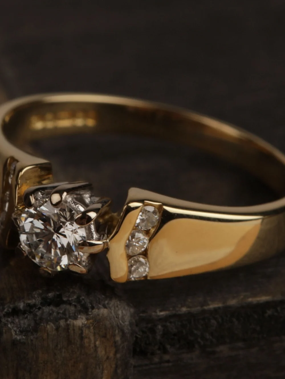 William May Vintage 1989 18ct Gold 0.27ct Diamond Solitaire Ring