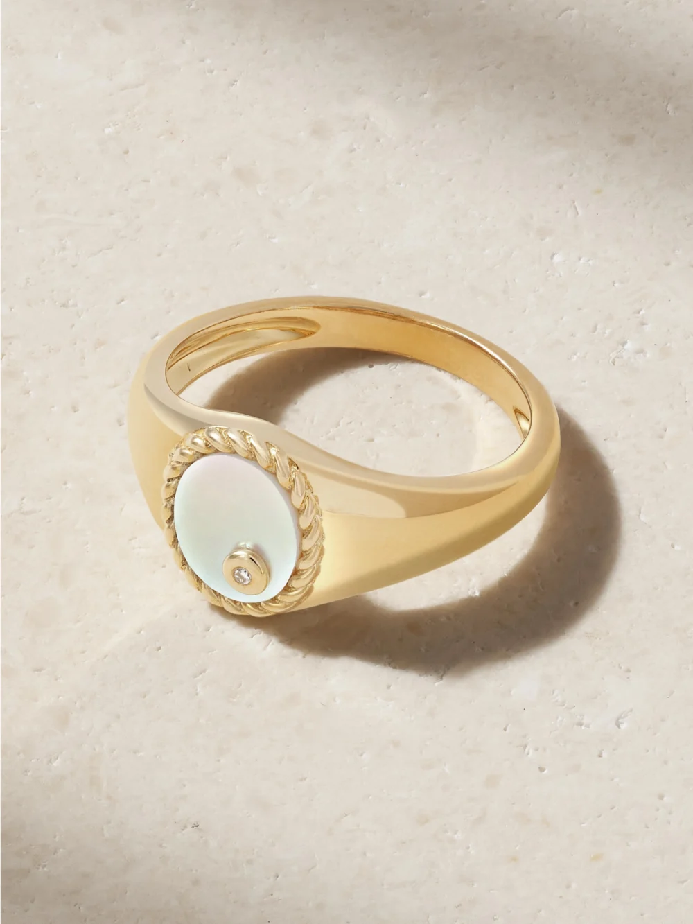 Yvonne Léon 9-karat Gold, Mother-of-pearl and Diamond Signet Ring in 4