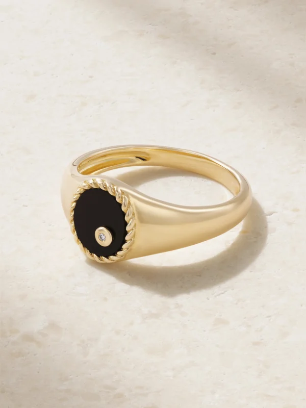 Yvonne Léon 9-karat Gold, Onyx and Diamond Signet Ring
