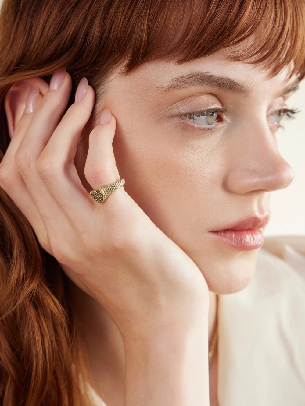 Yvonne Léon Baby Chevalière Coeur 9-karat Gold Diamond Signet Ring, styled view