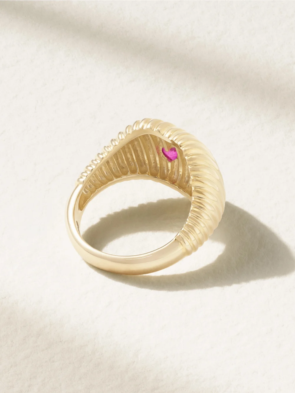 Back view of the Yvonne Léon Chevaliere Berlingot 9-karat Gold Ruby Signet Ring