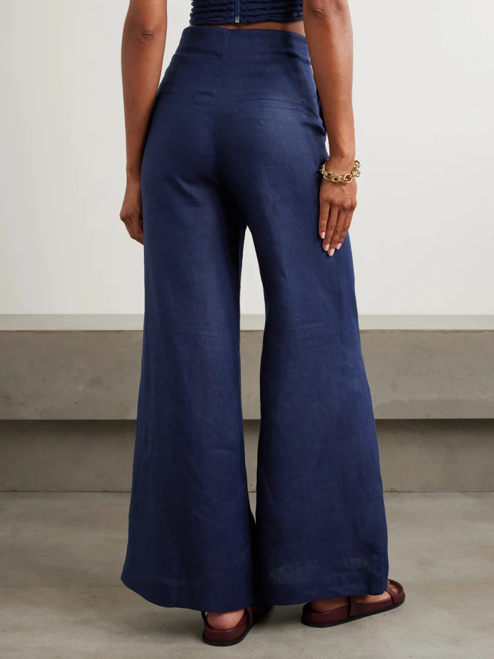 Back view of the Andres Otalora Encontrarte Linen Wide-leg Pants