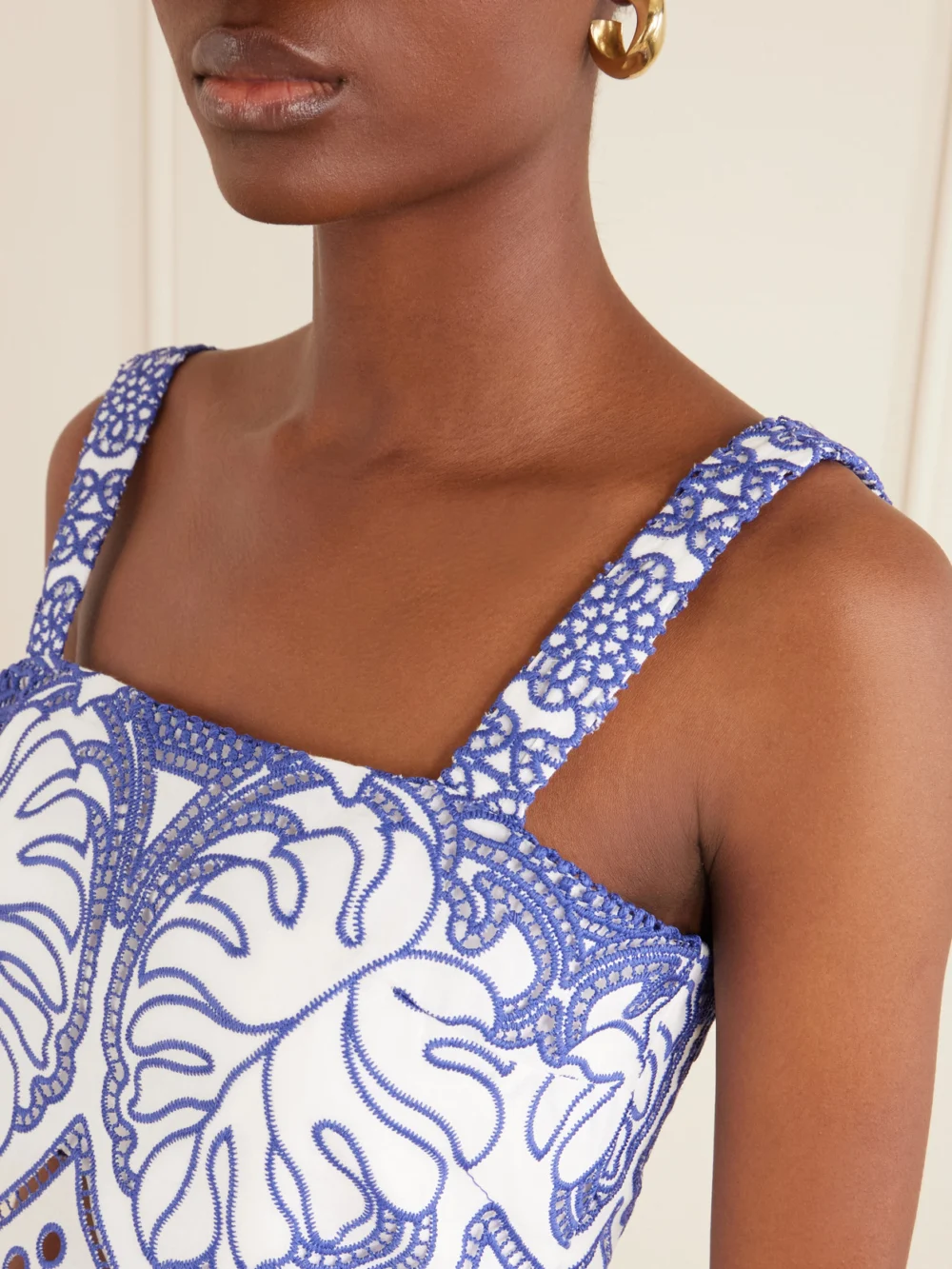 Close-up detail of the Borgo de Nor Delia Scalloped Cropped Broderie Anglaise Poplin Top