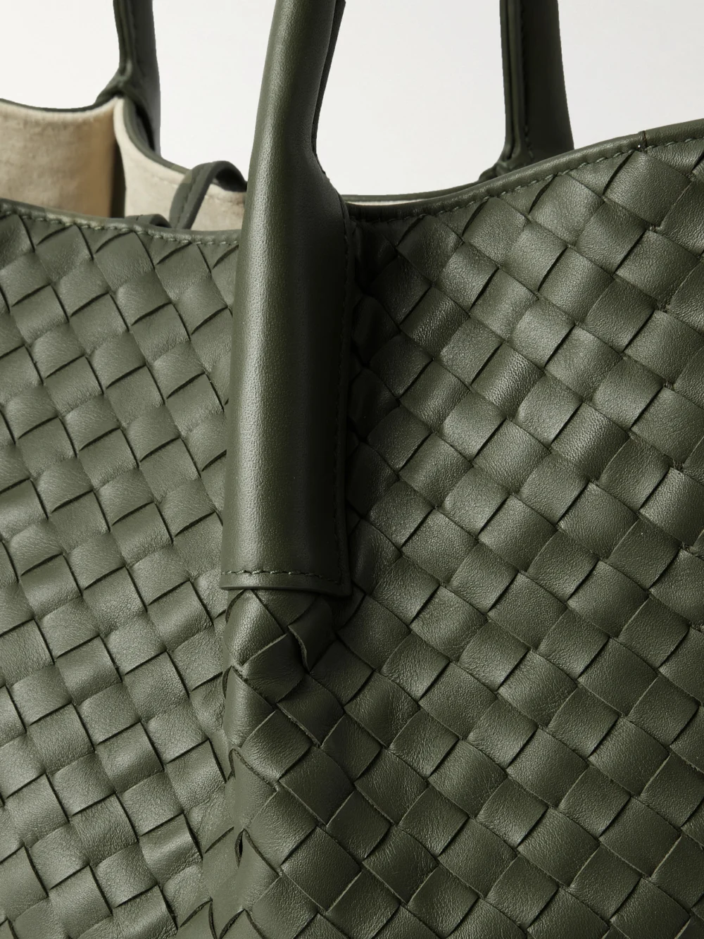 Close-up detail of the Bottega Veneta Pinacoteca Medium Intrecciato Leather Tote