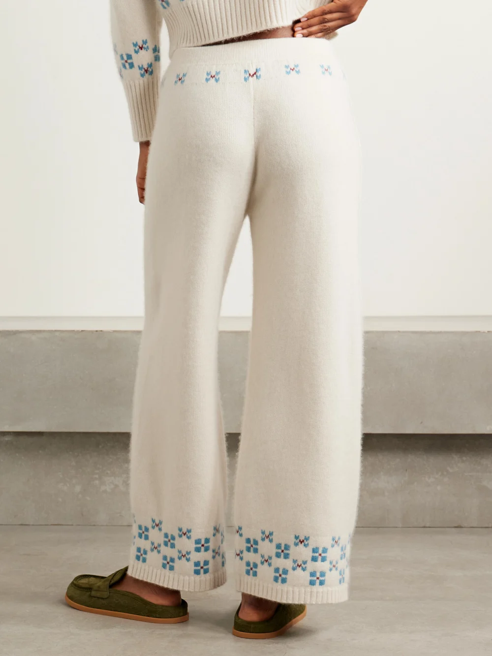 Back view of the Calle Del Mar Winter Fair Isle Cashmere Wide-leg Pants