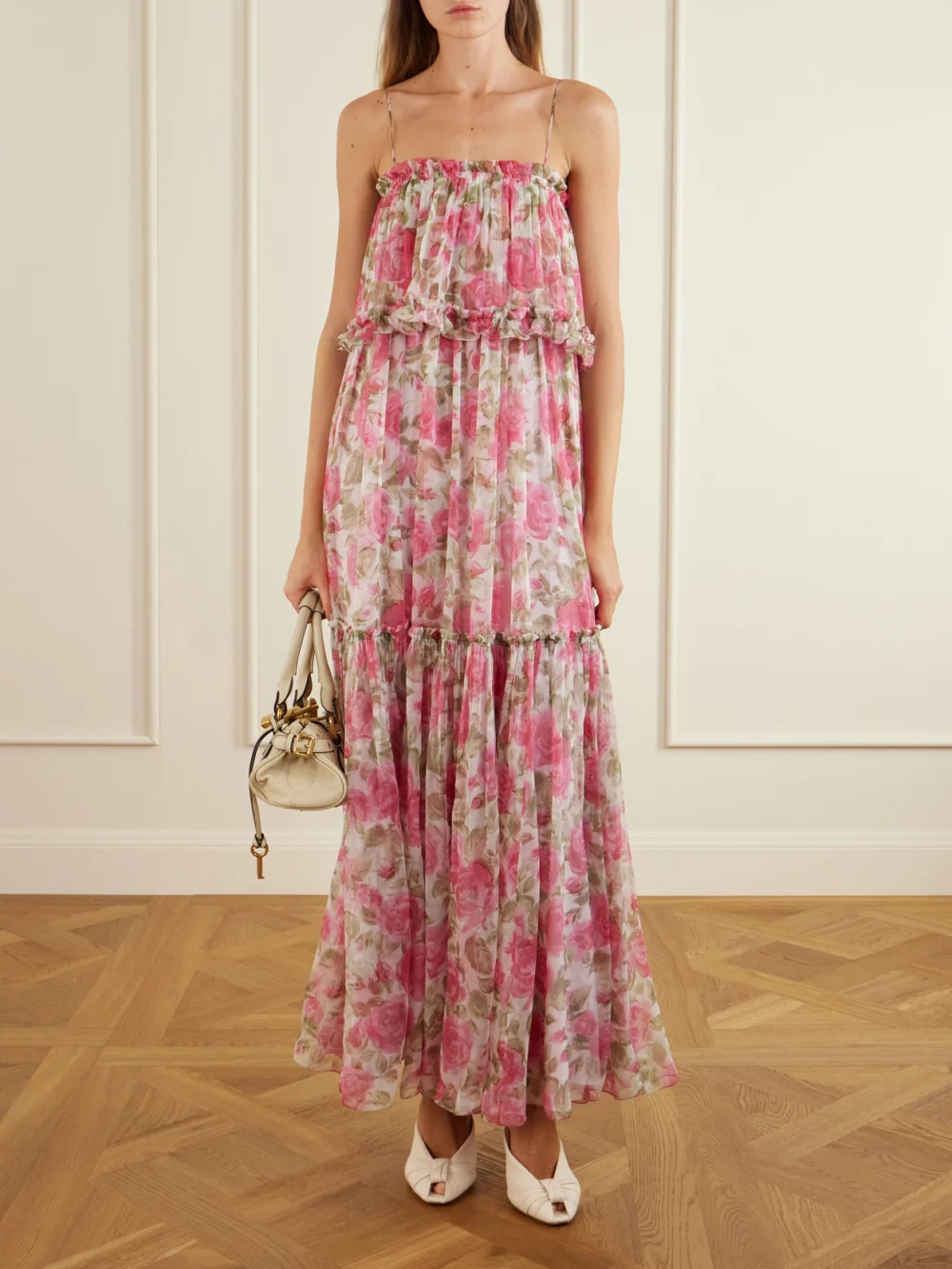 Chloé Suzie Leather Pumps, styled view