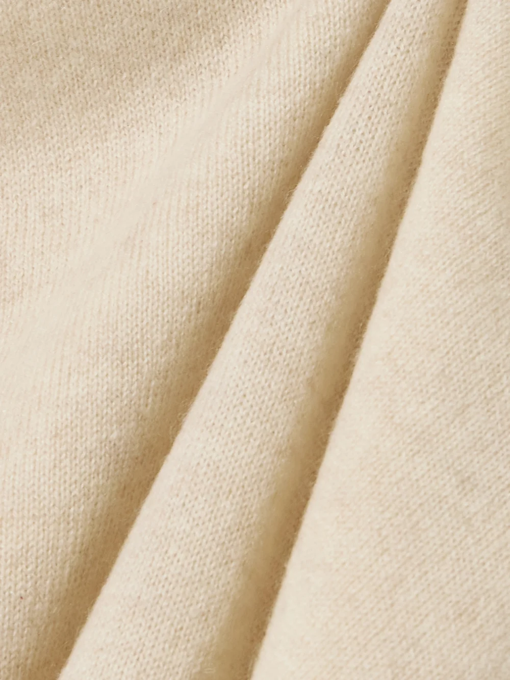 Close-up detail of the Éterne Emma Cashmere Maxi Skirt