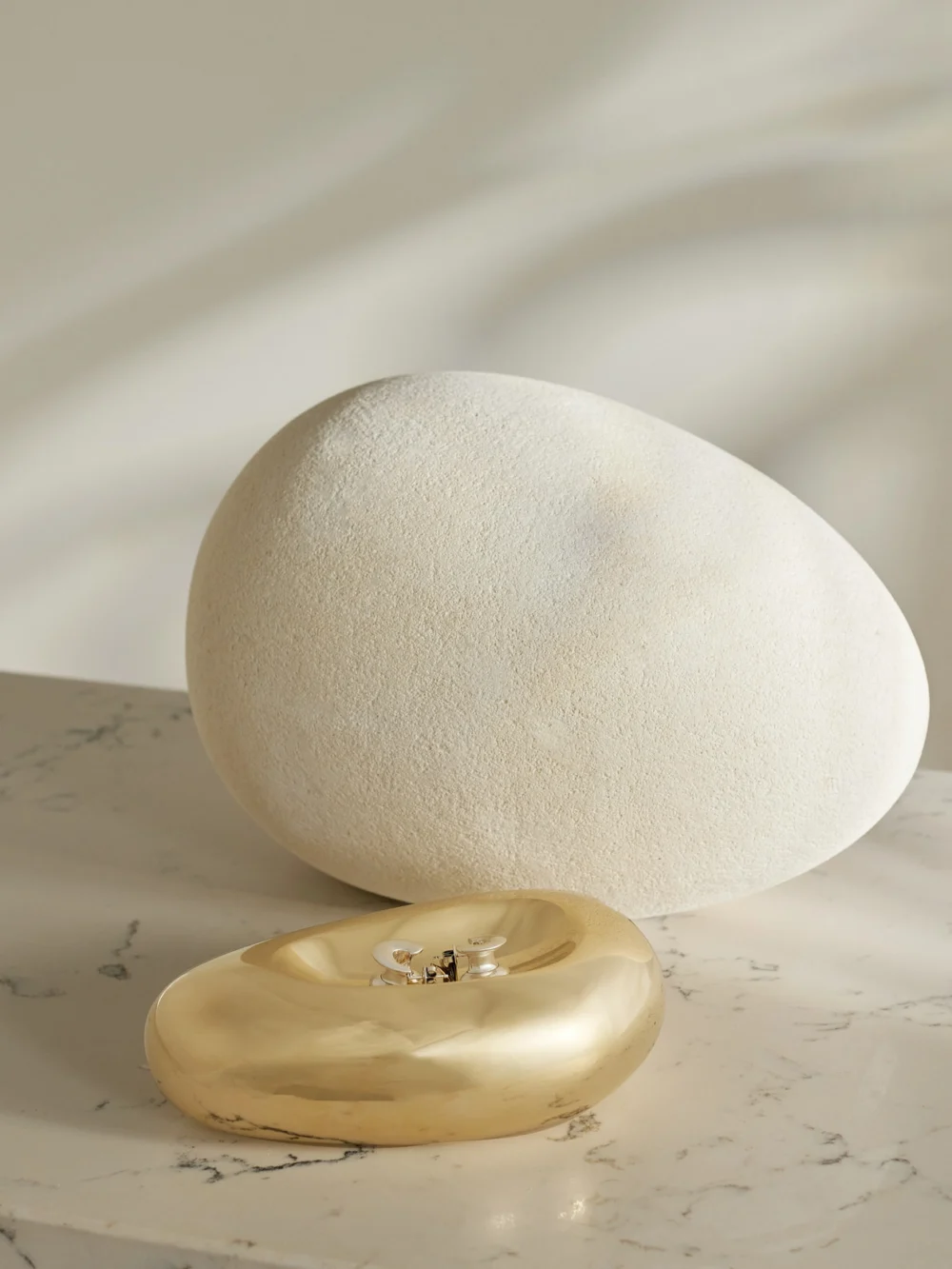 Fourth Street Puddle Brass Catchall, styled view