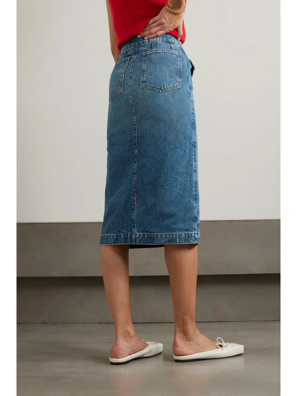 Back view of the Frame Denim Midi Skirt
