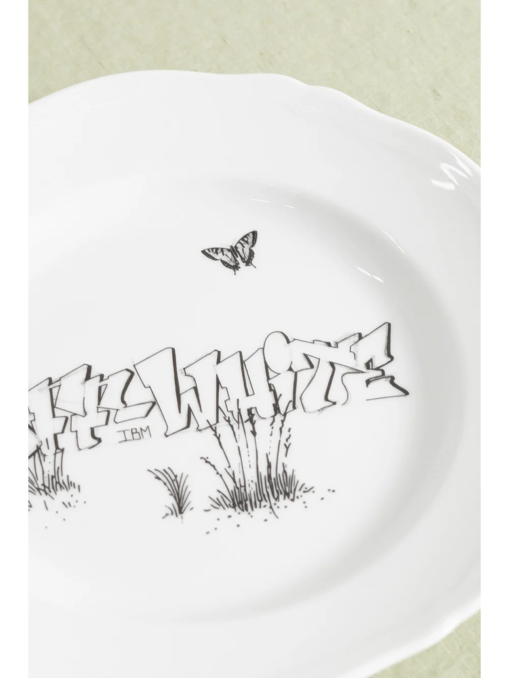Close-up detail of the Ginori + Off-white 21cm Porcelain Dessert Plate