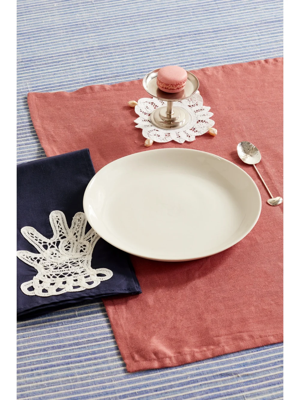 Gohar World Hands Set of Four Lace-appliquéd Cotton Napkins, styled view
