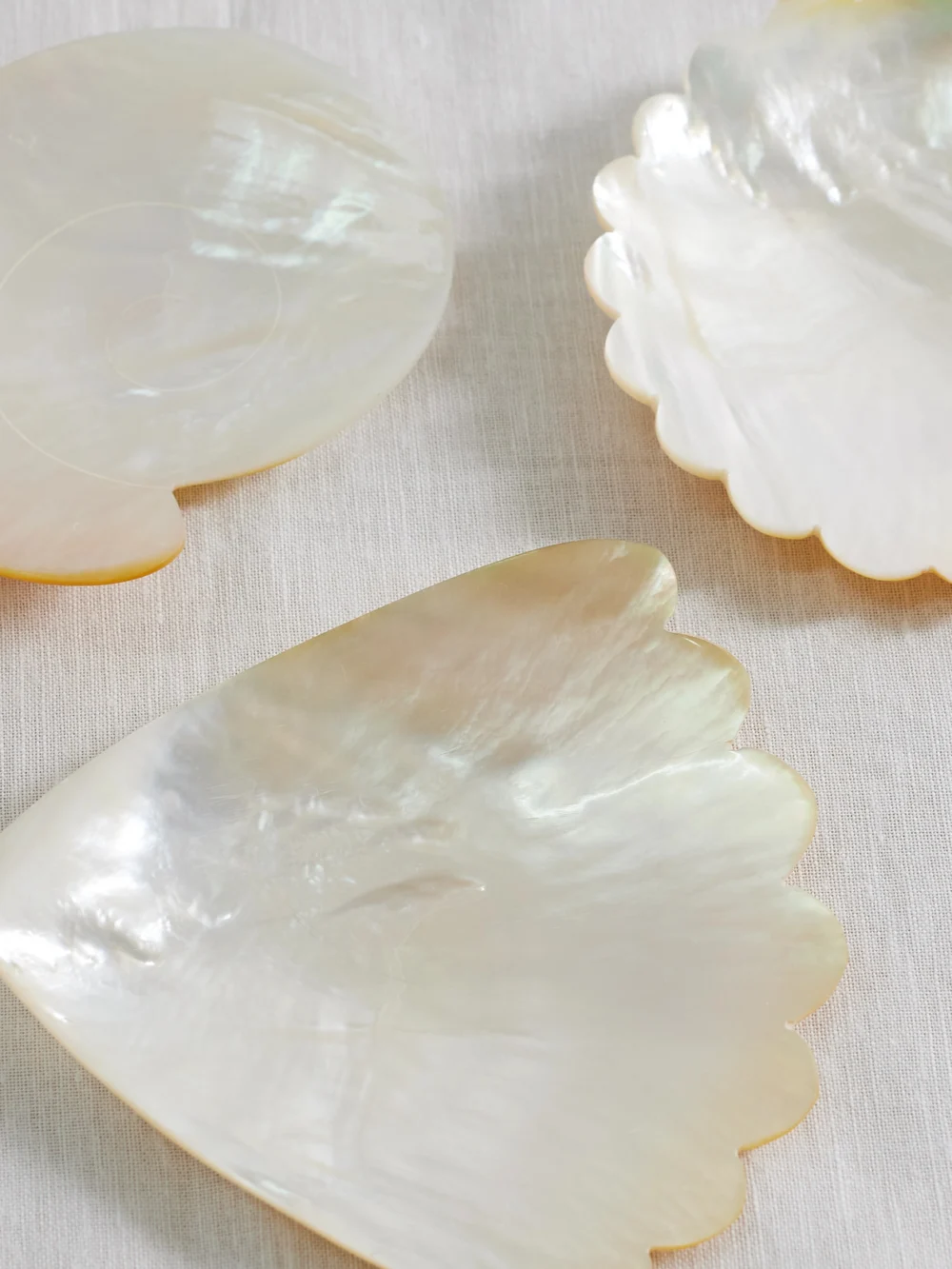 Close-up detail of the Gohar World Set of Three Mother-of-pearl Dishes