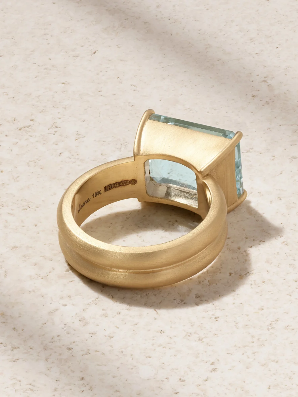Back view of the Irene Neuwirth Gemmy Gem 18-karat Gold Aquamarine Ring