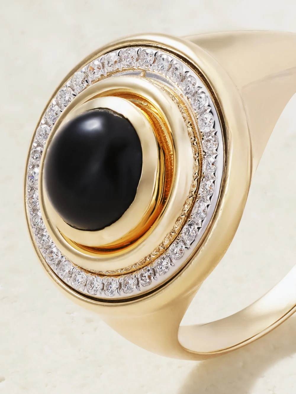 Close-up detail of the L'Atelier Nawbar Mimete 18-karat Gold, Onyx and Diamond Pinky Ring