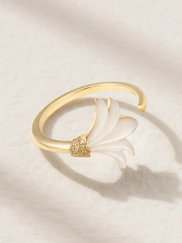 L'Atelier Nawbar Mini Psychedeliah Vine 18-karat Gold, Mother-of-pearl and Diamond Ring