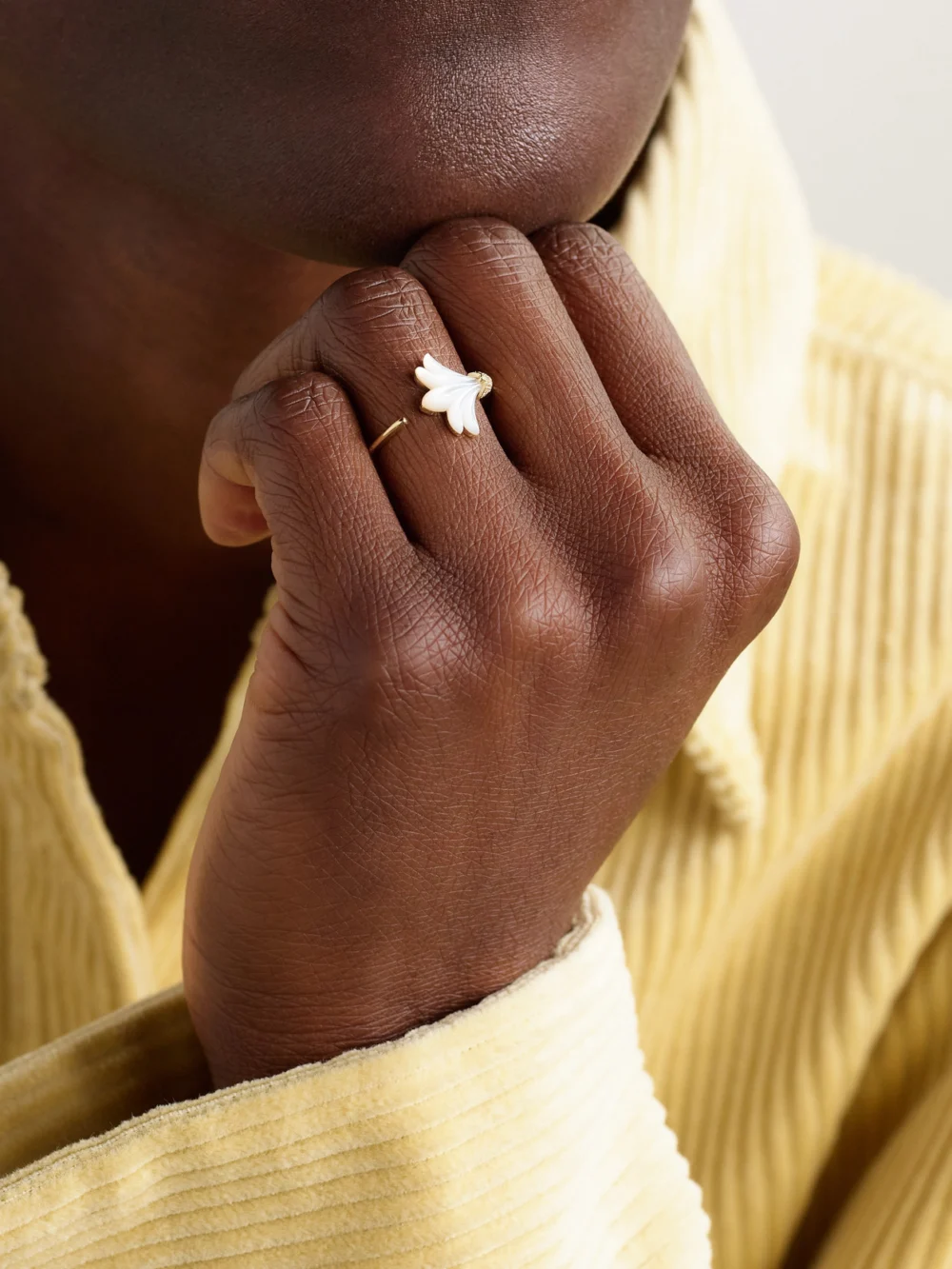 L'Atelier Nawbar Mini Psychedeliah Vine 18-karat Gold, Mother-of-pearl and Diamond Ring, styled view