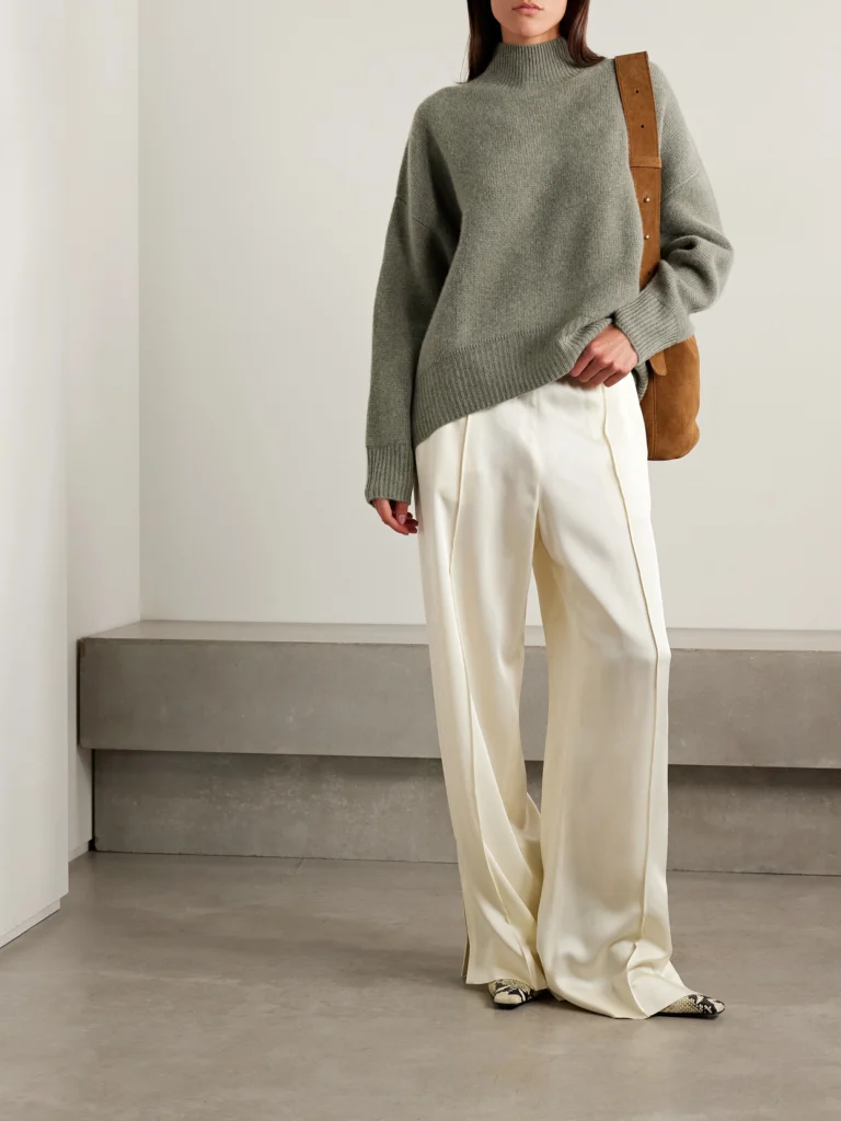 Le Kasha Nantes Organic Cashmere Turtleneck Sweater