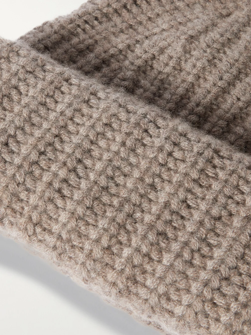 Close-up detail of the Lisa Yang Beatris Ribbed Cashmere Beanie
