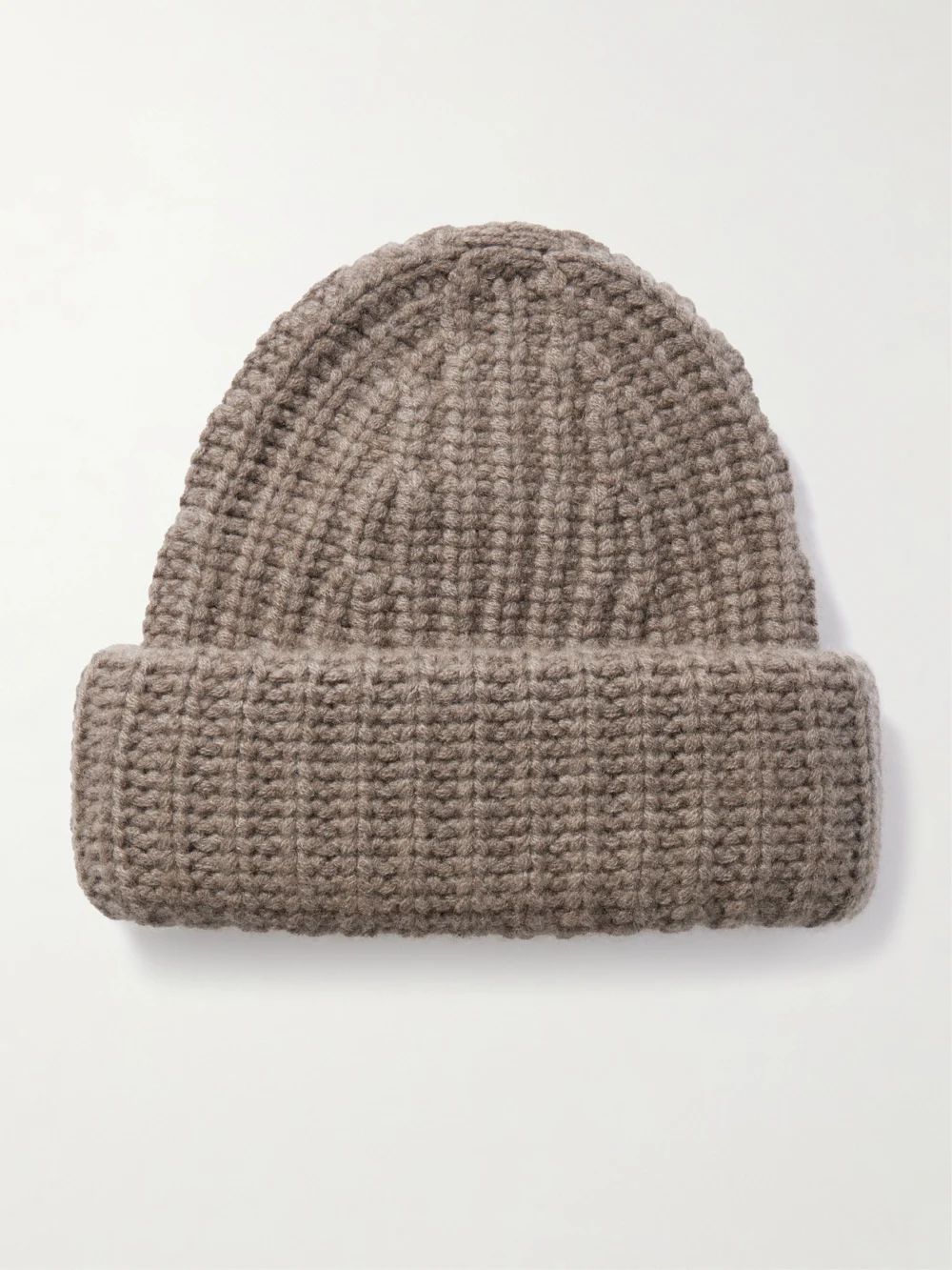 Lisa Yang Beatris Ribbed Cashmere Beanie in beige