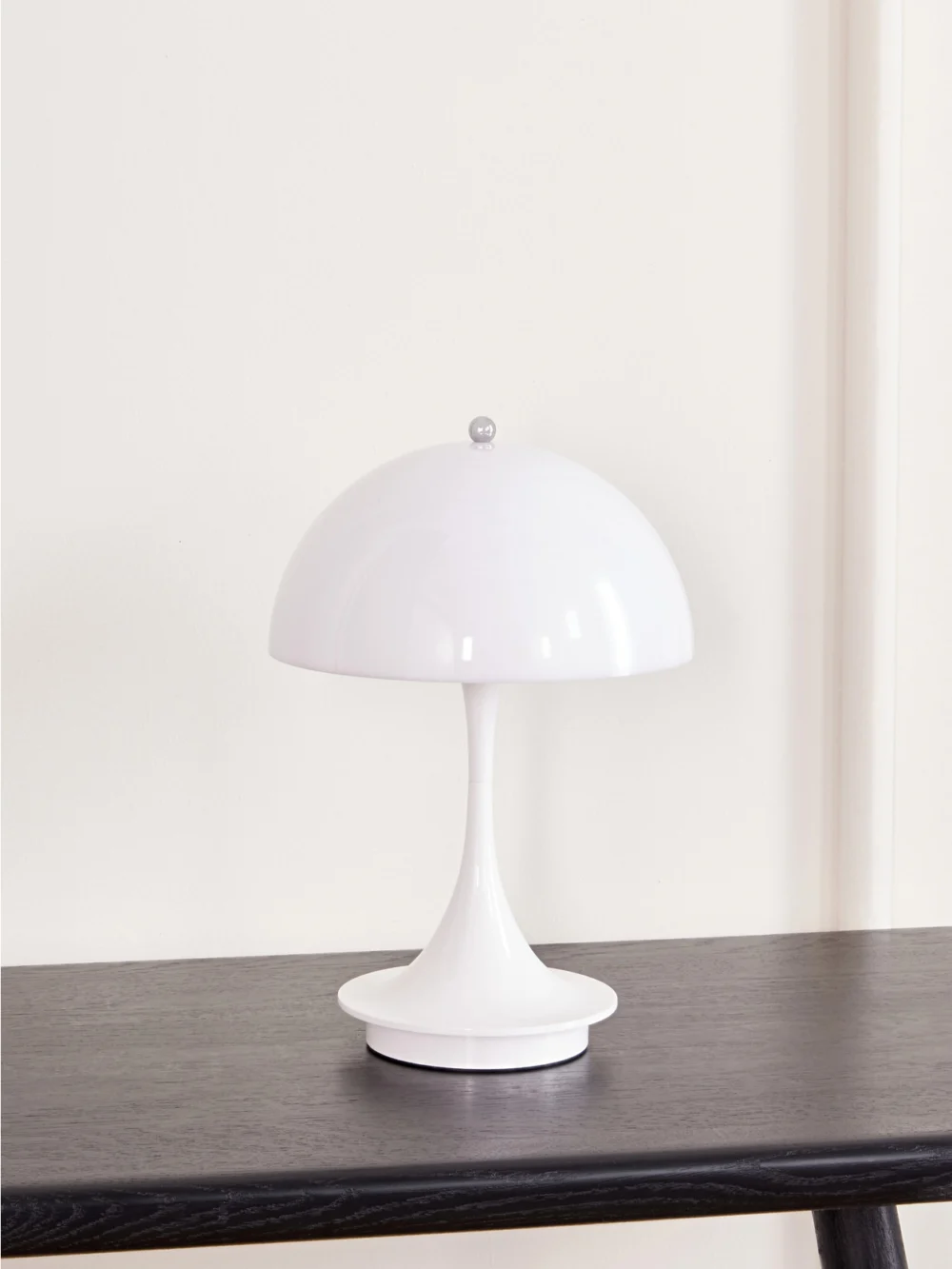 Louis Poulsen Panthella 160 Abs Portable Lamp in white