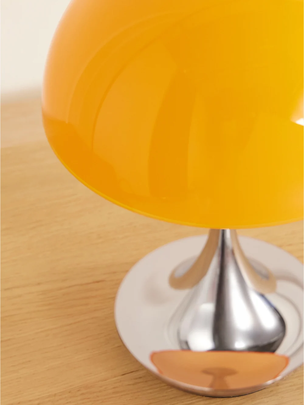 Close-up detail of the Louis Poulsen Panthella 160 Portable Table Lamp