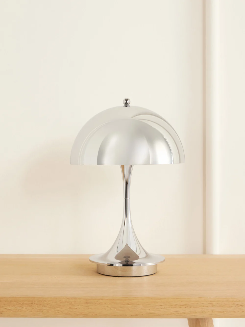 Louis Poulsen Panthella 160 Portable Table Lamp in silver