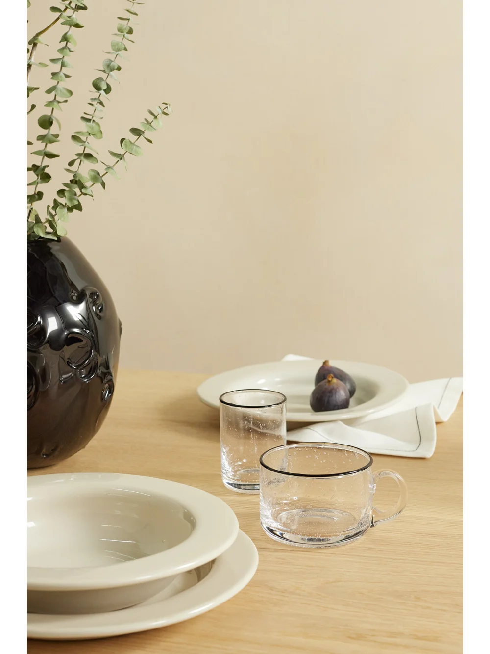 Louise Roe + Sophia Roe S.r Collection Bubble Set of Four Glass Cups, styled view