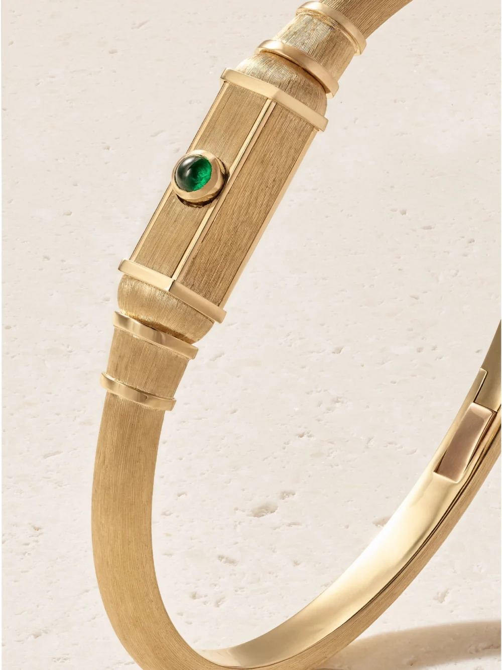 Close-up detail of the Marie Lichtenberg 18-karat Gold Emerald Bracelet