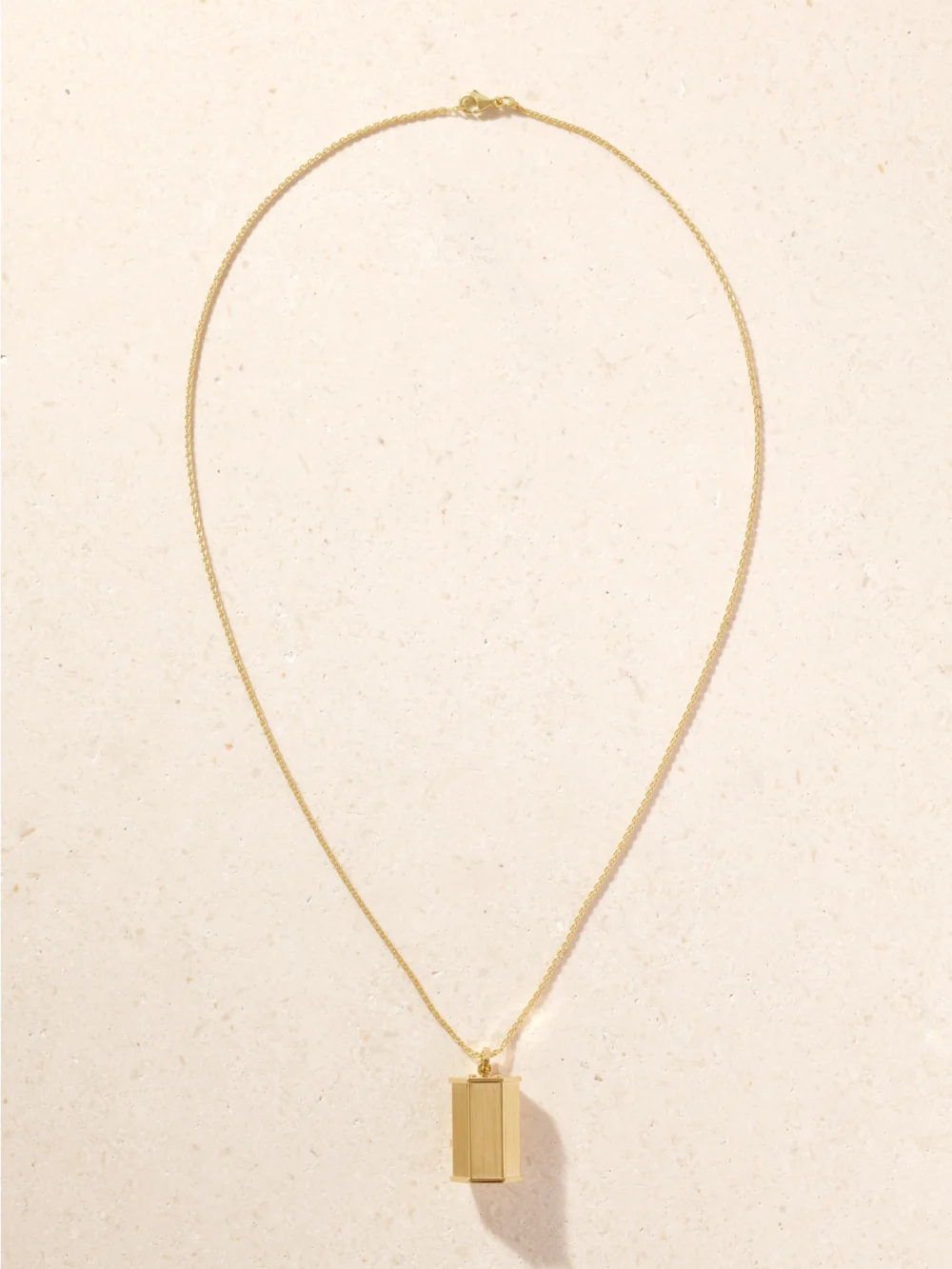 Close-up detail of the Marie Lichtenberg Jumbo Weight + Spiga Chain 18-karat Gold Necklace