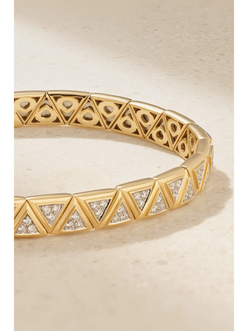 Close-up detail of the Marina B Triangoli 18-karat Gold Diamond Bangle