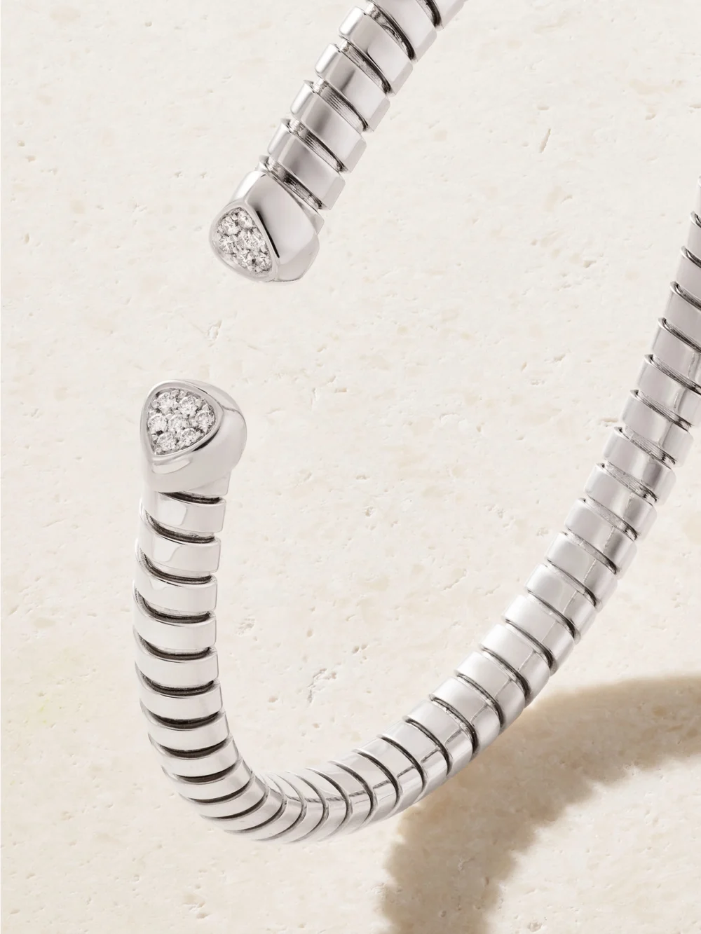 Close-up detail of the Marina B Trisolina 18-karat White Gold Diamonds Bangle