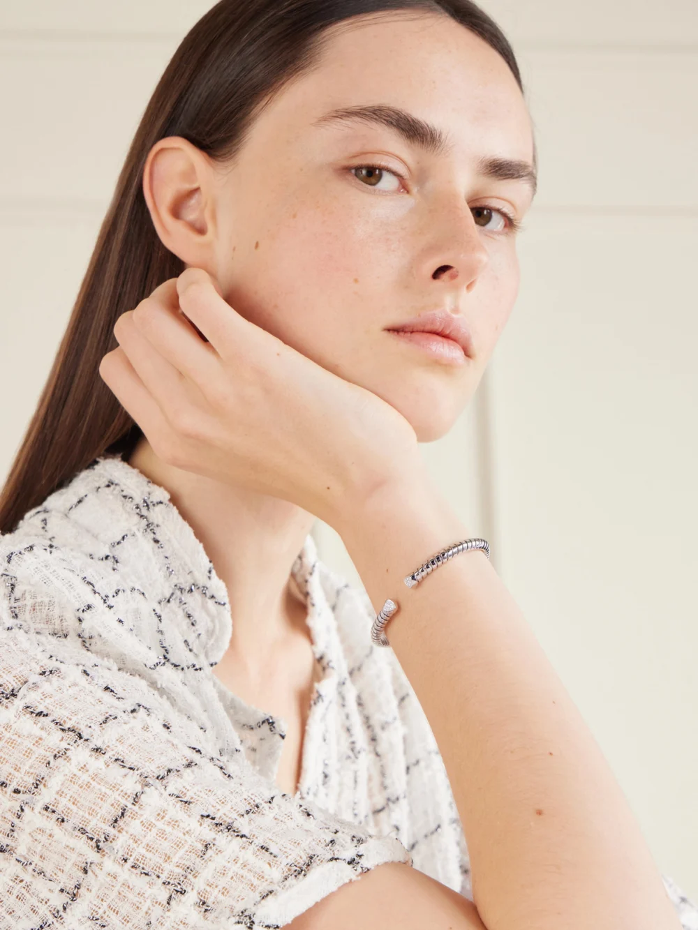 Marina B Trisolina 18-karat White Gold Diamonds Bangle, styled view
