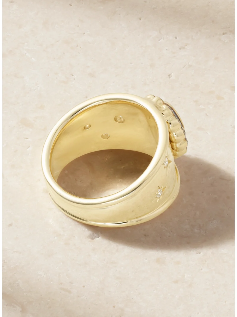 Back view of the Marlo Laz Ali Cigar 14-karat Gold Diamond Ring
