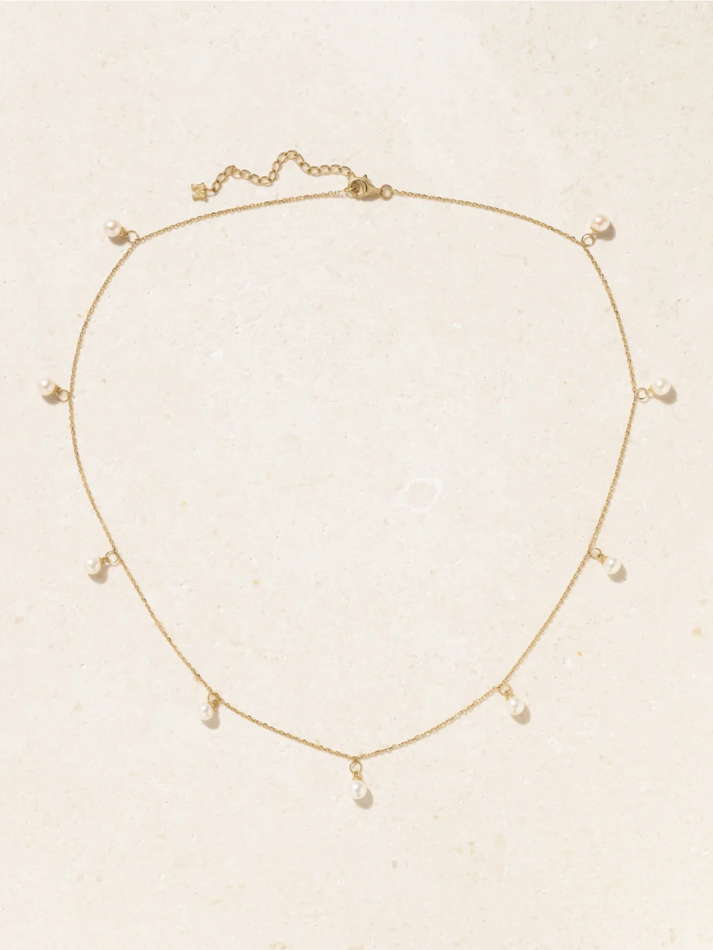 Close-up detail of the Mateo 14-karat Gold Pearl Necklace