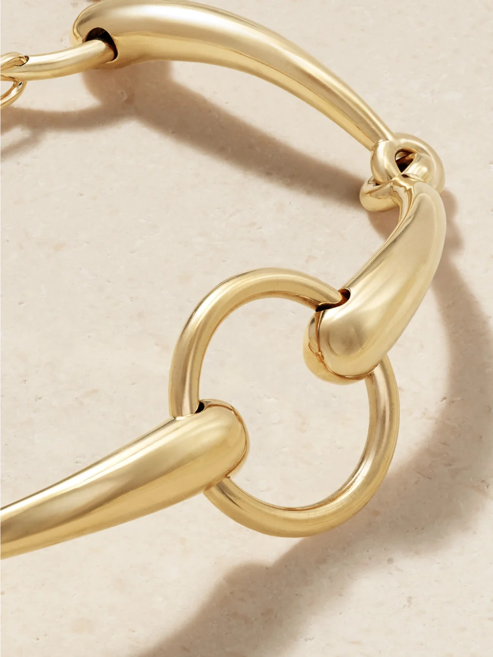 Close-up detail of the Ole Lynggaard Copenhagen Horsebit 18-karat Gold Bracelet