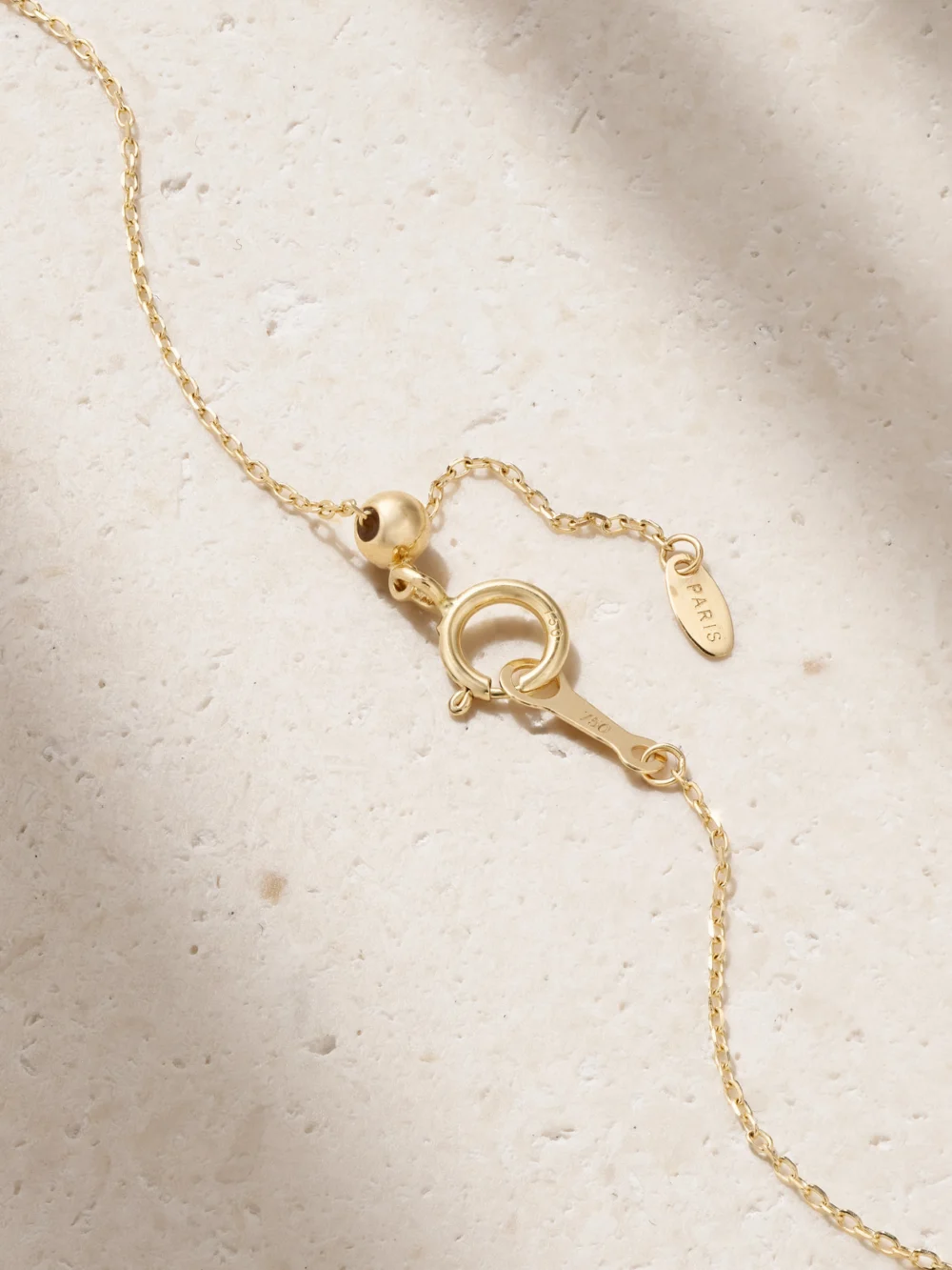 Back view of the Persée 18-karat Gold Sapphire Necklace